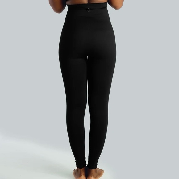 Belly Bandit Mother Tucker high waist maternity leggings - Picture 2 of 10